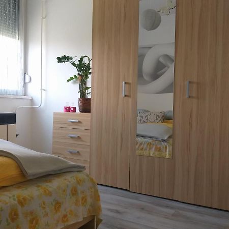 Simon Apartman Tiszafüred المظهر الخارجي الصورة
