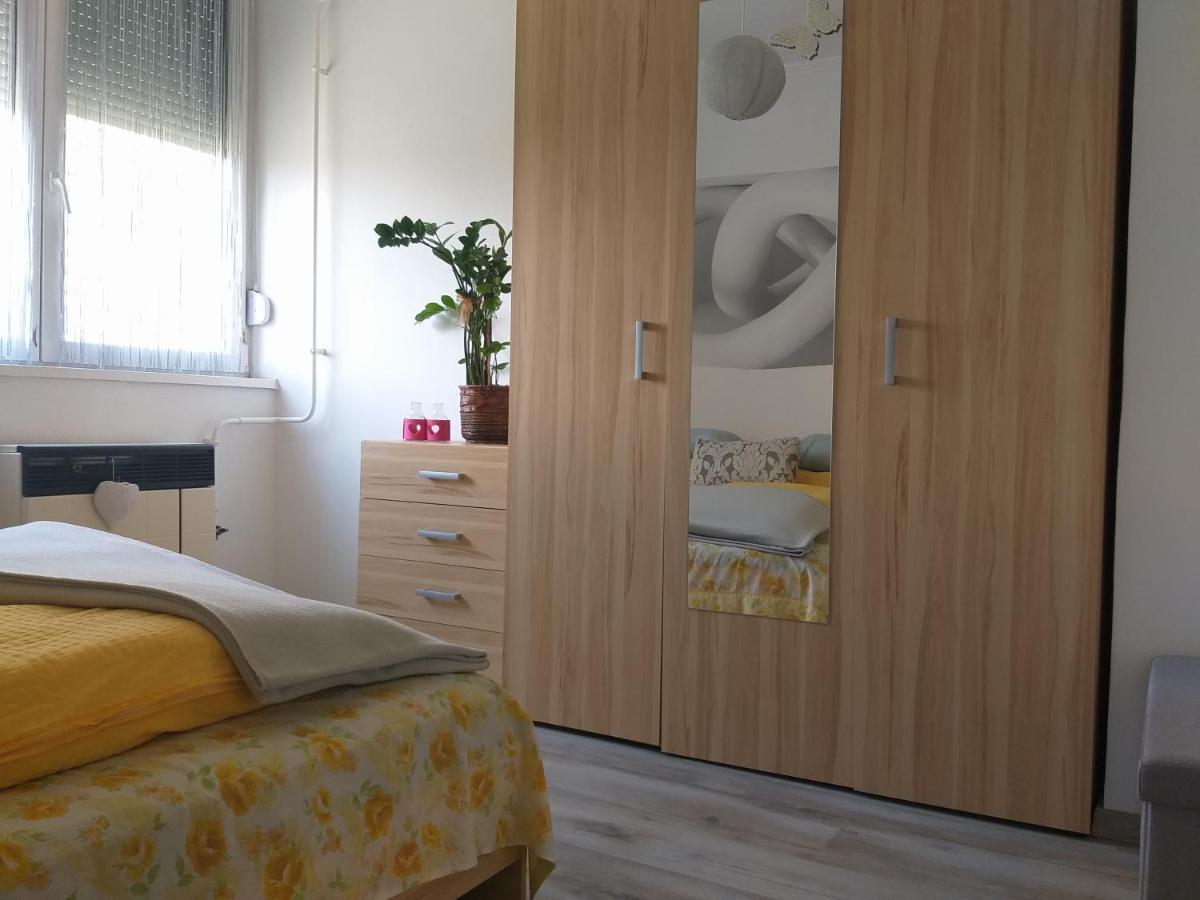 Simon Apartman Tiszafüred المظهر الخارجي الصورة